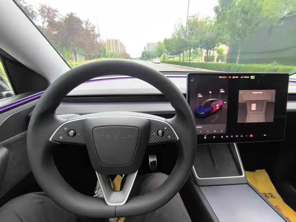 Tesla Model Y — фото 4