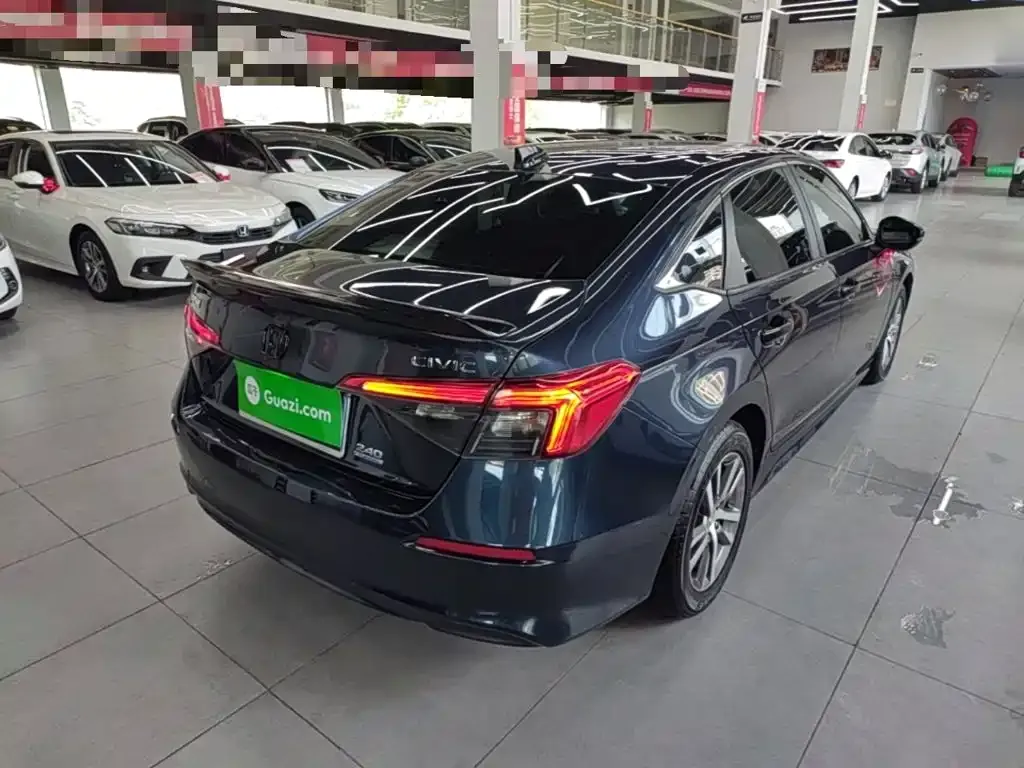 Honda Civic — фото 8