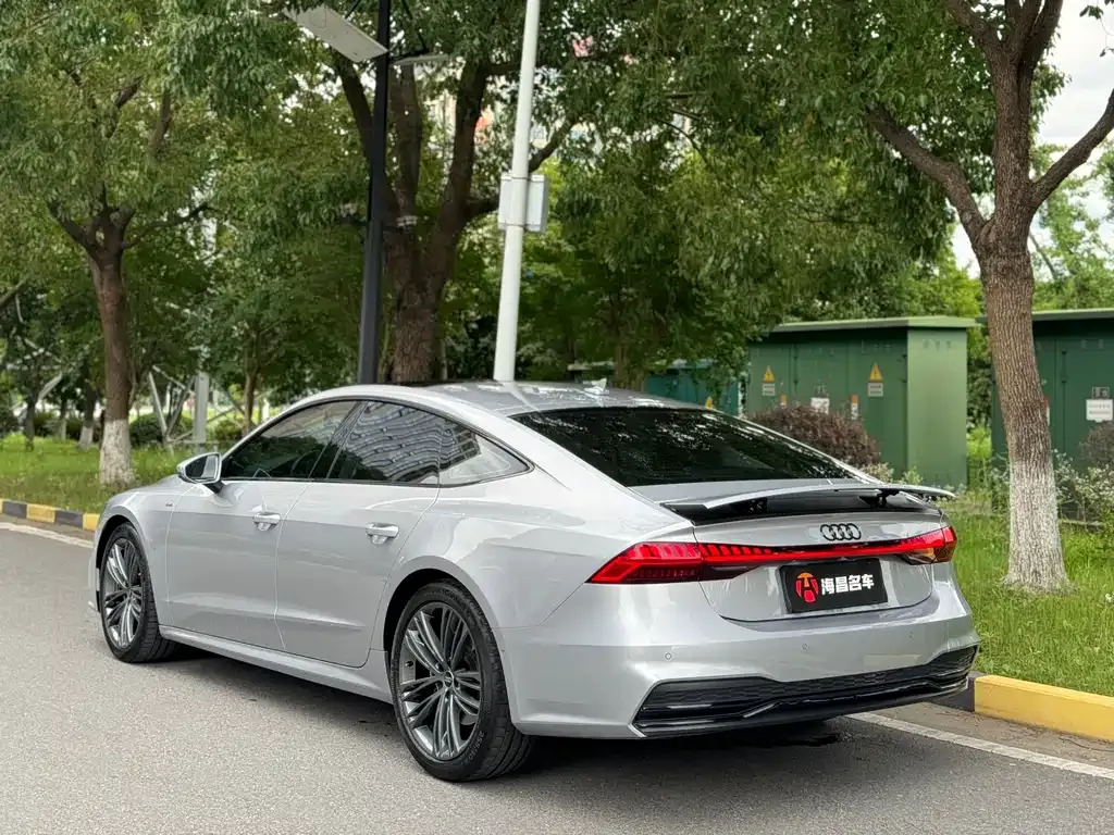 Audi A7 — фото 5