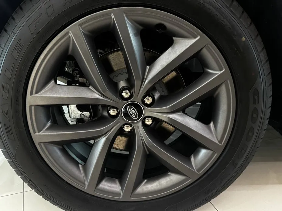 Land Rover Range Rover Velar 2026 из KR, фото 5