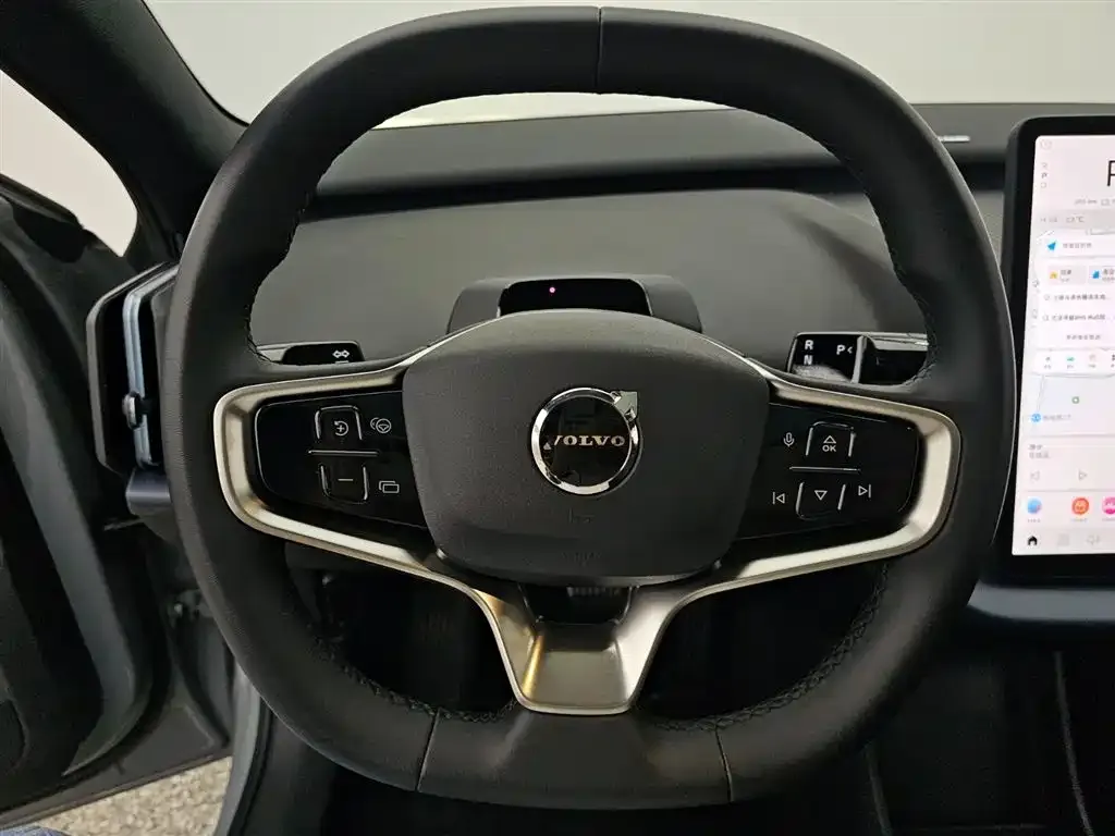 Volvo EX30 — фото 10