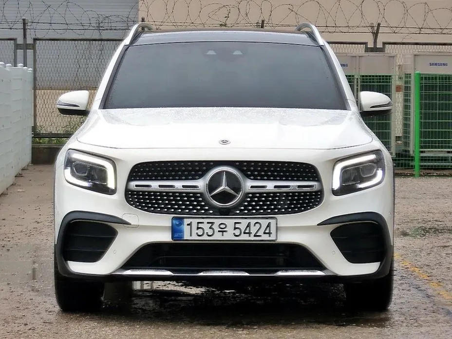 Mercedes-Benz GLB-Class — фото 1