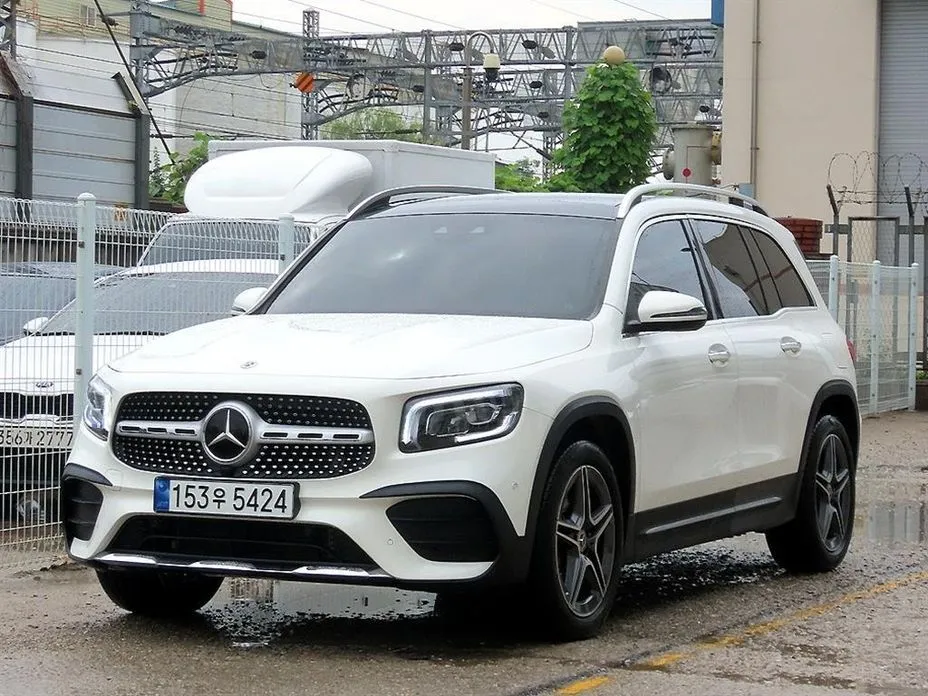 Mercedes-Benz GLB-Class — фото 9