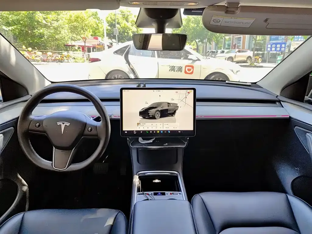 Tesla Model Y — фото 7