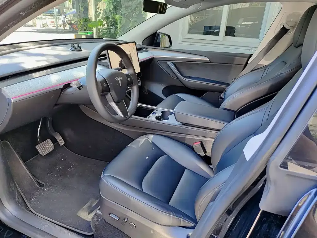 Tesla Model Y — фото 5