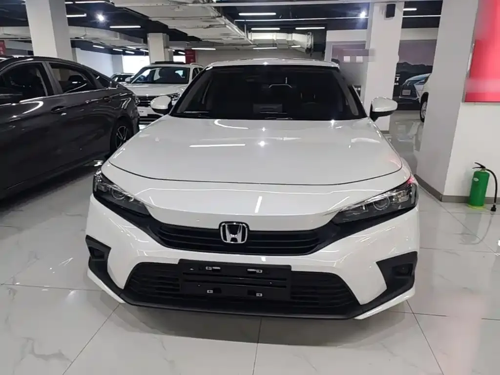 Honda Civic 2024 из CN, фото 2