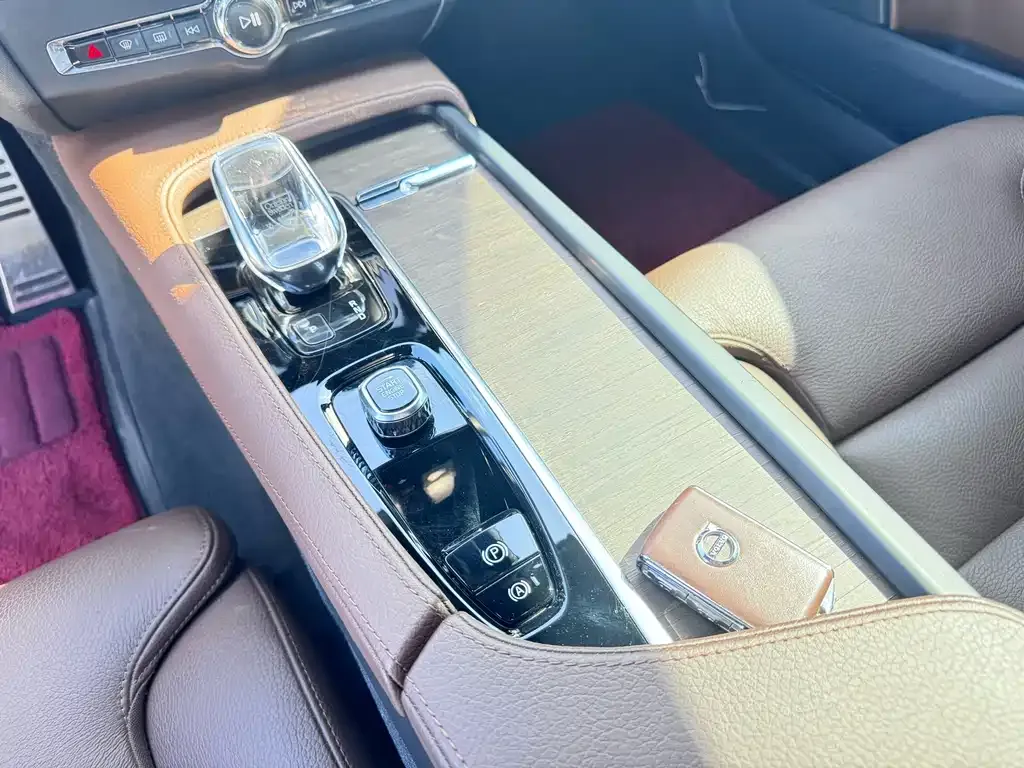 Volvo S90 — фото 10