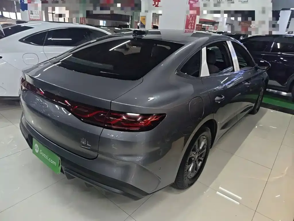BYD Qin L — фото 8