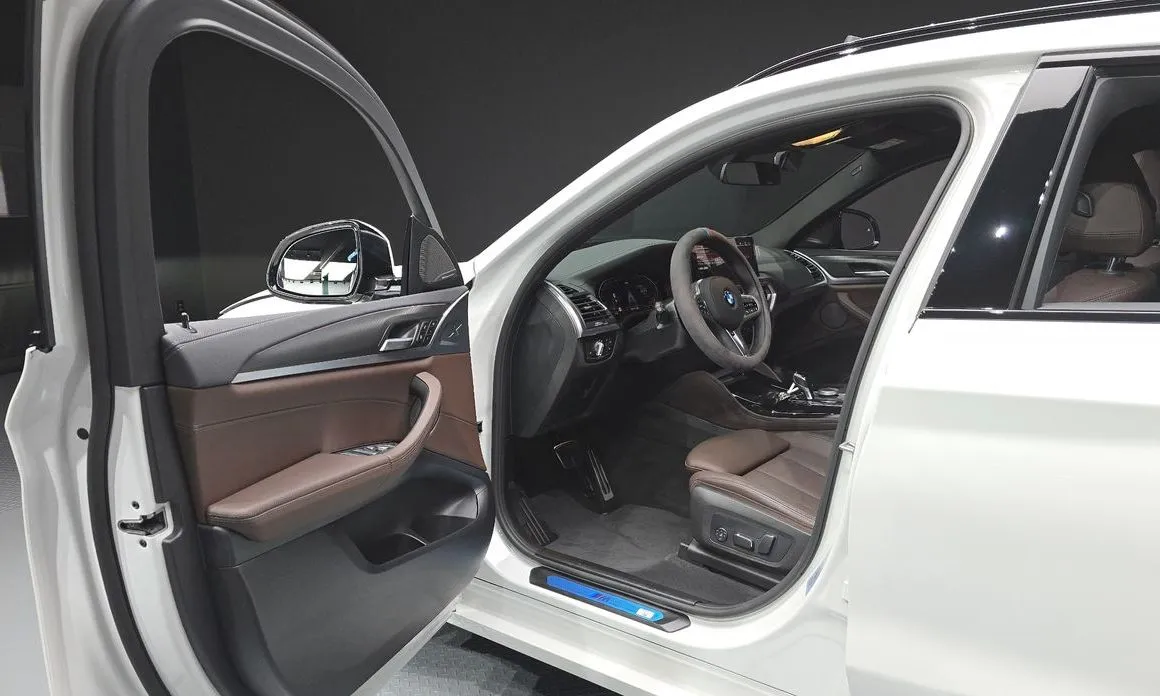 BMW X4 2025 из KR, фото 6