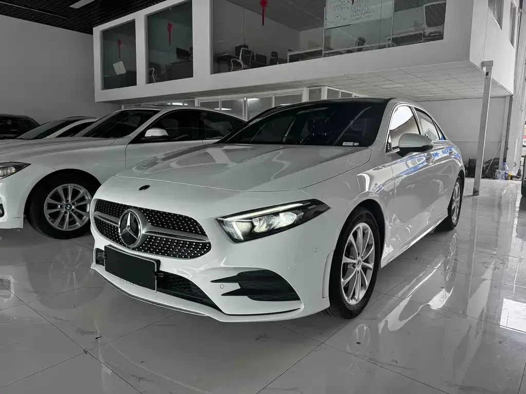 Mercedes-Benz A-Class — фото 1