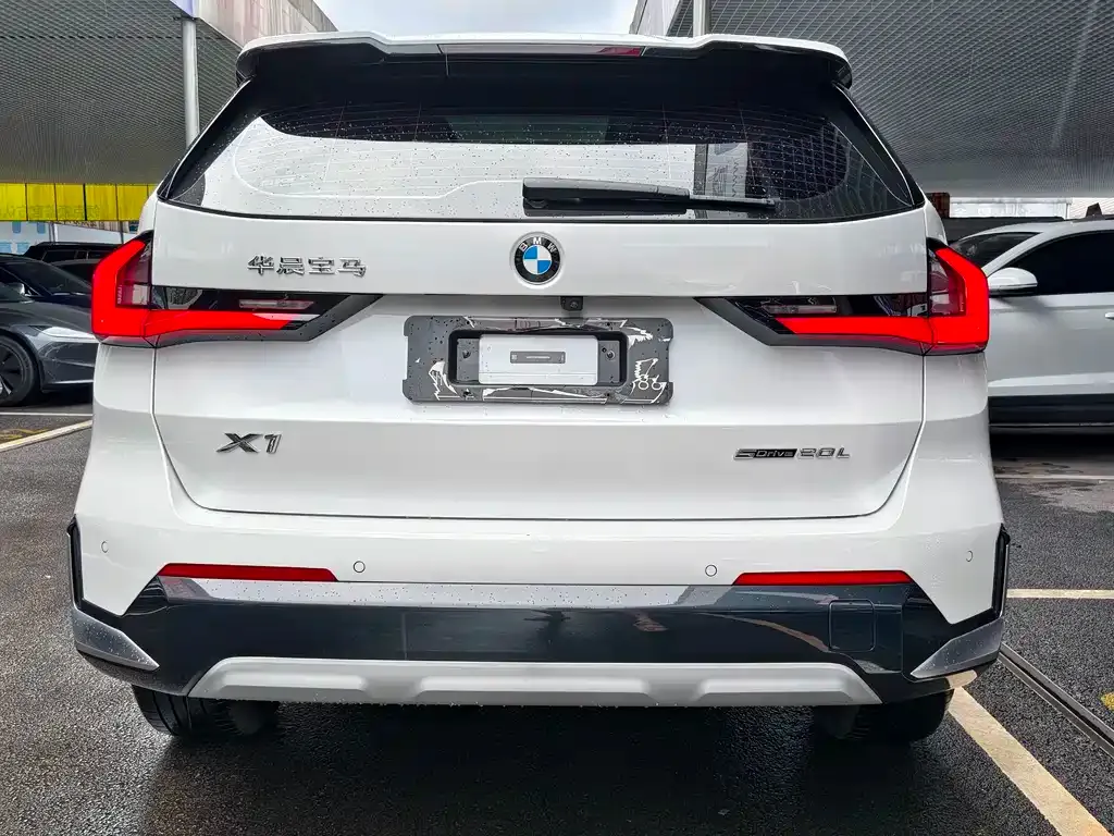 BMW X1 — фото 2