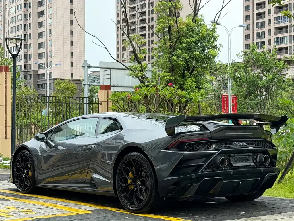 Lamborghini Huracan — фото 7
