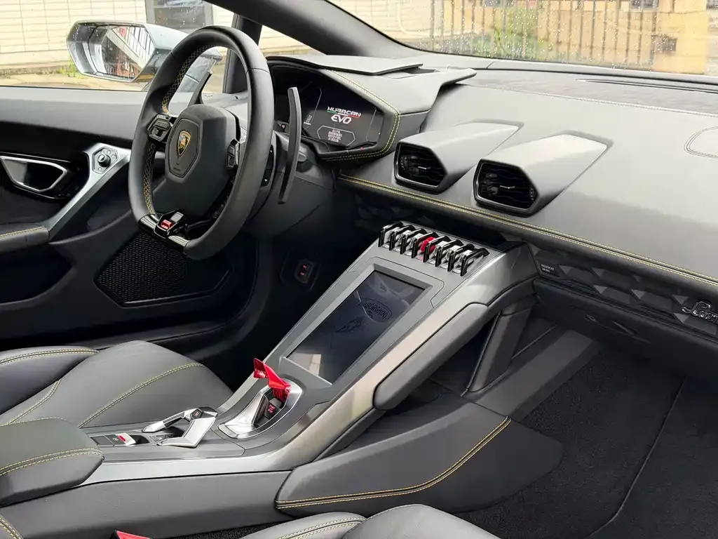 Lamborghini Huracan — фото 3