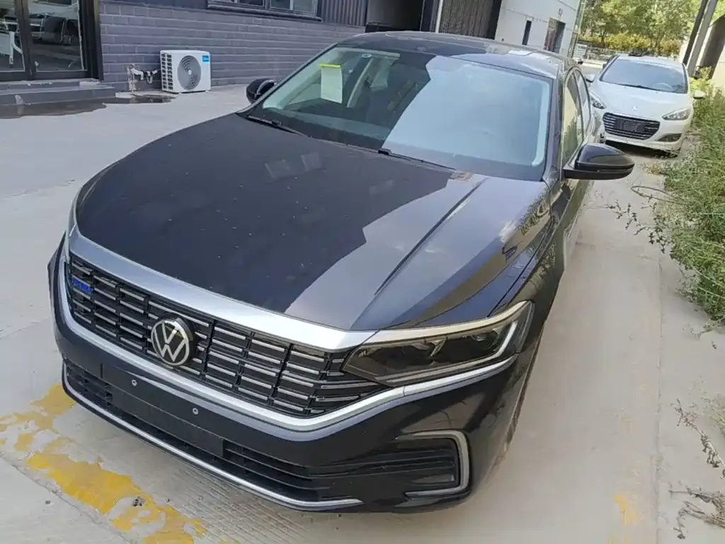 Volkswagen 帕萨特插电混动 — фото 1