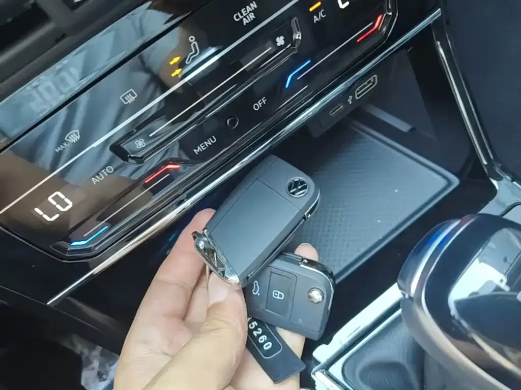 Volkswagen 帕萨特插电混动 — фото 6