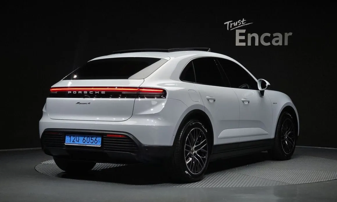 Porsche Macan — фото 7