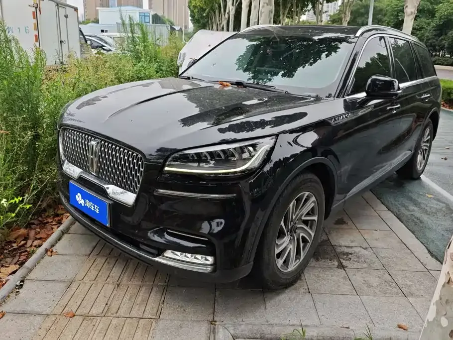 Lincoln Aviator — фото 1