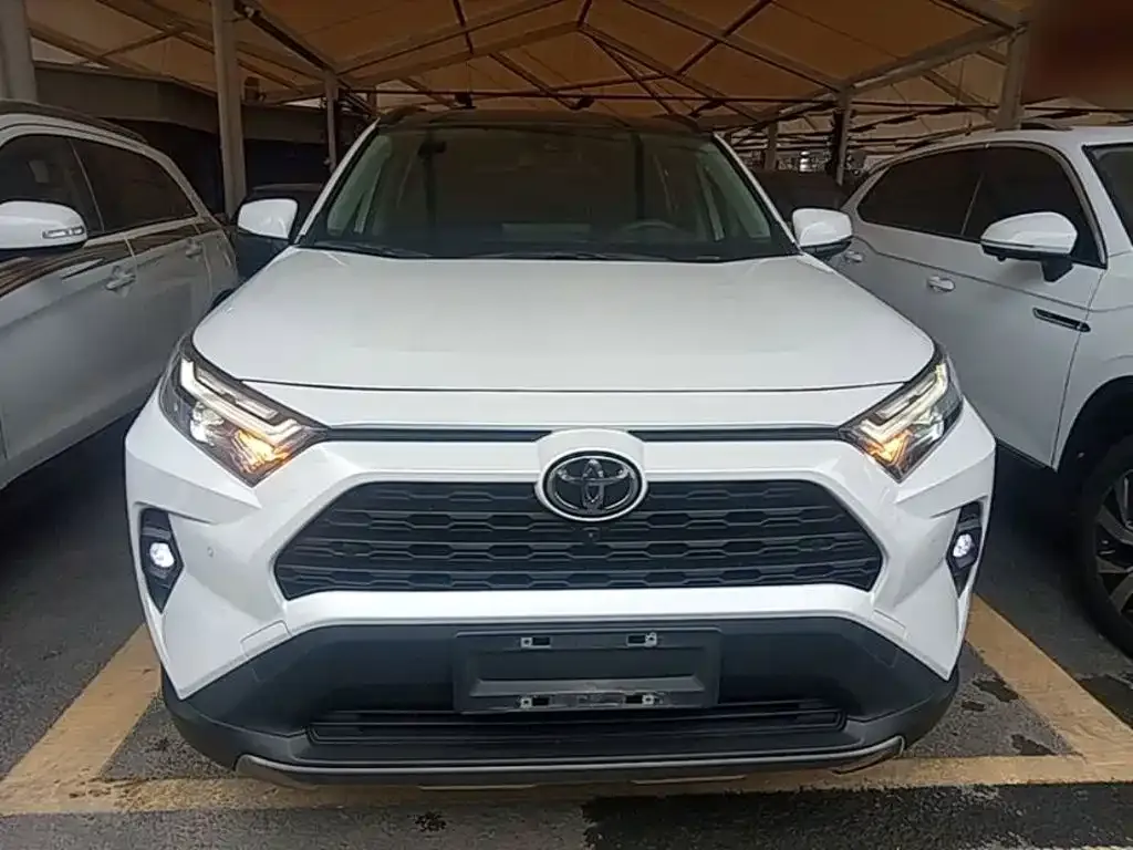 Toyota RAV4 — фото 9