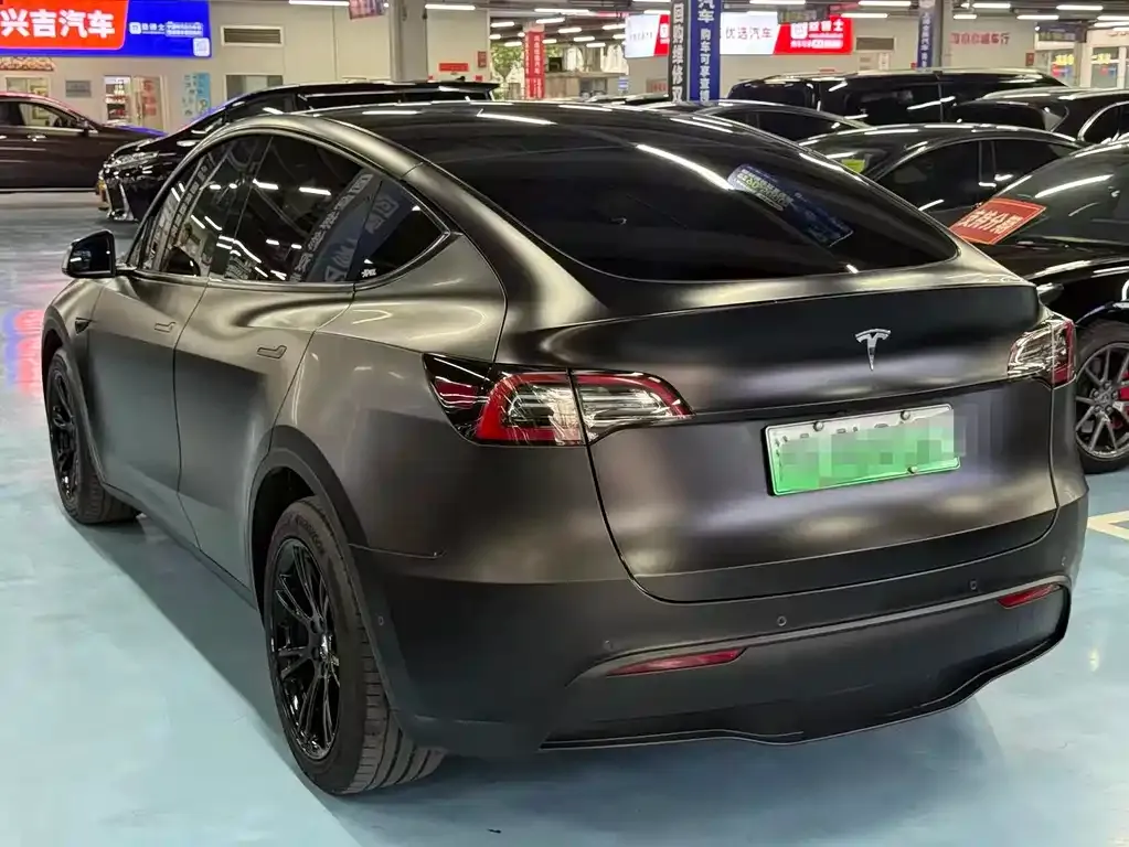 Tesla Model Y — фото 4