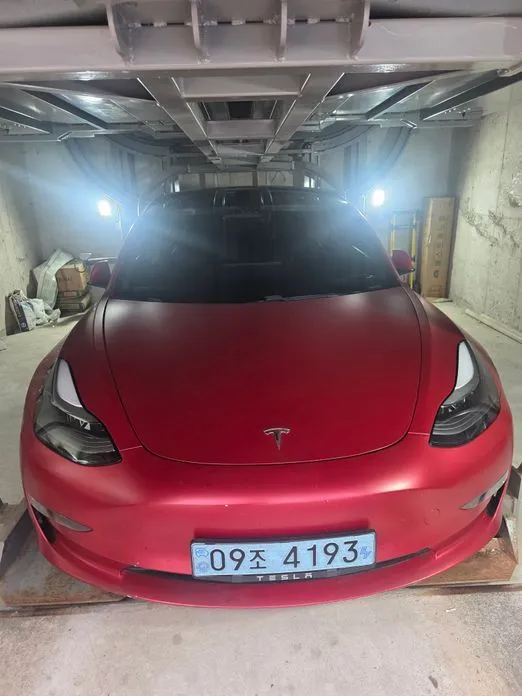 Tesla Model 3 — фото 7