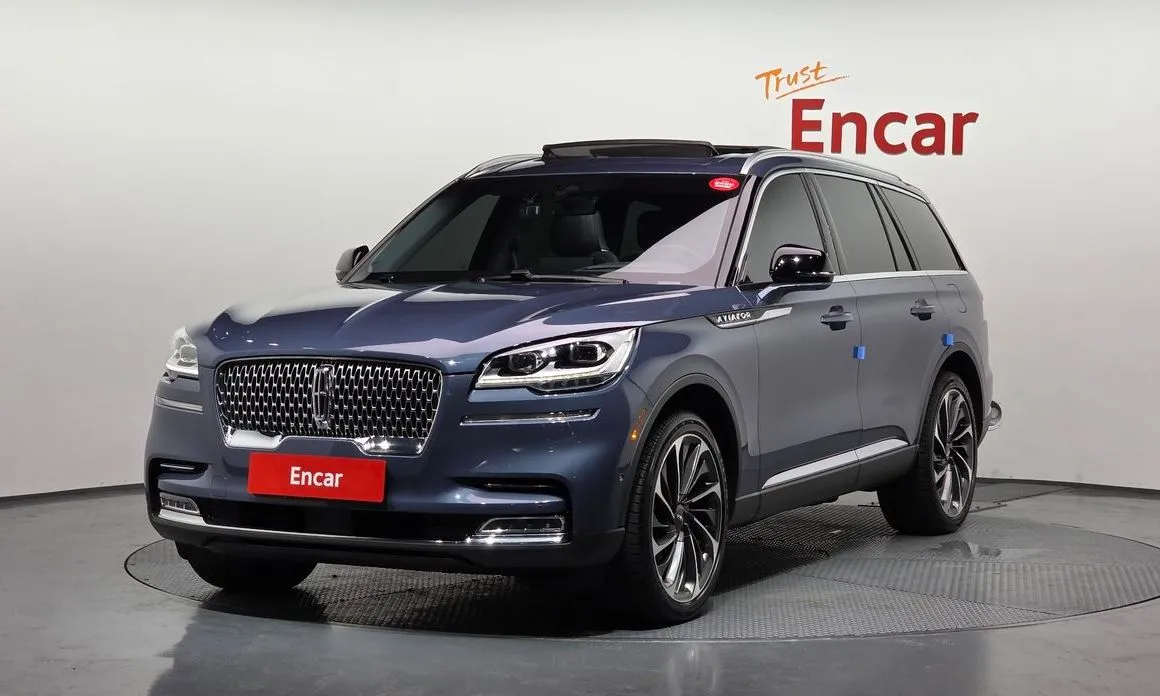 Lincoln Aviator