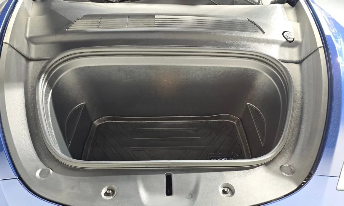Tesla Model Y 2021 из KR, фото 9