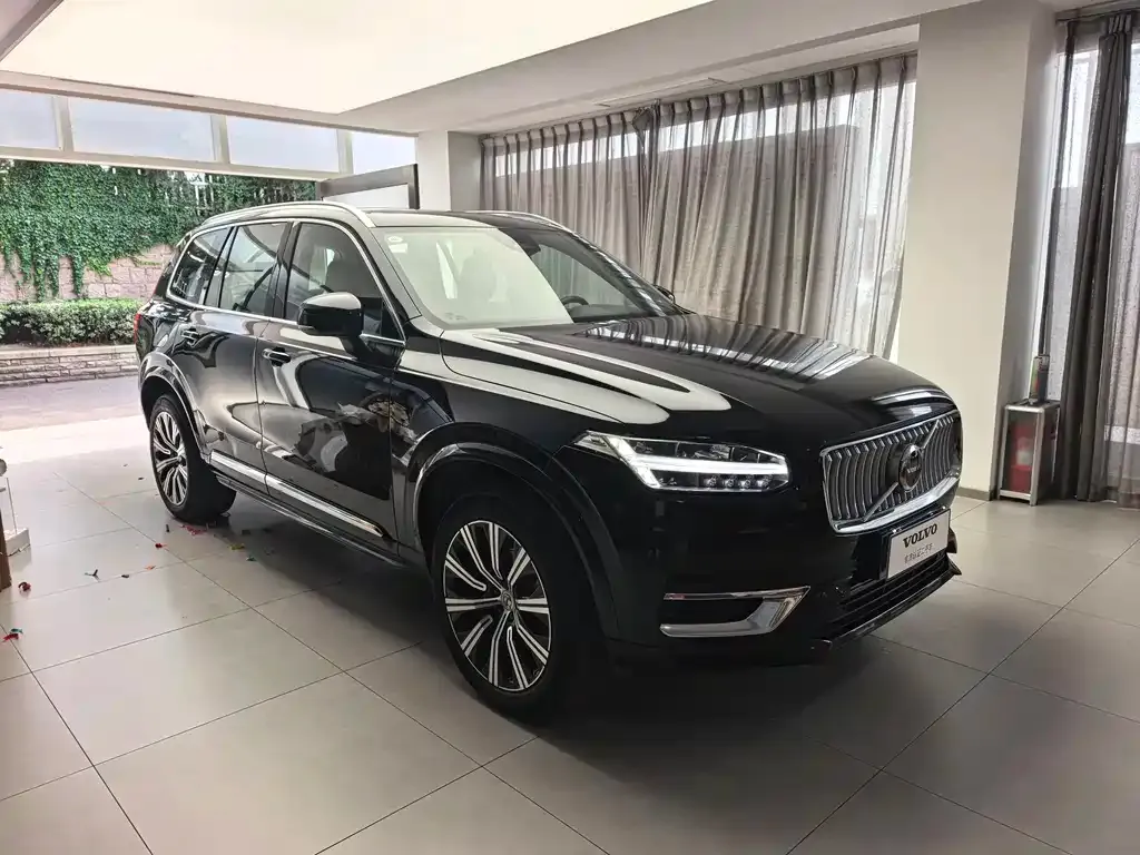 Volvo XC90 — фото 3