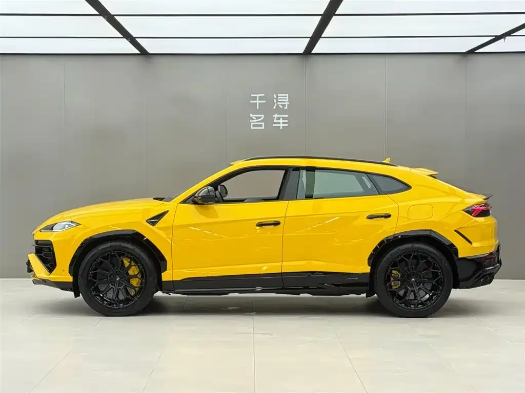 Lamborghini Urus SE — фото 2
