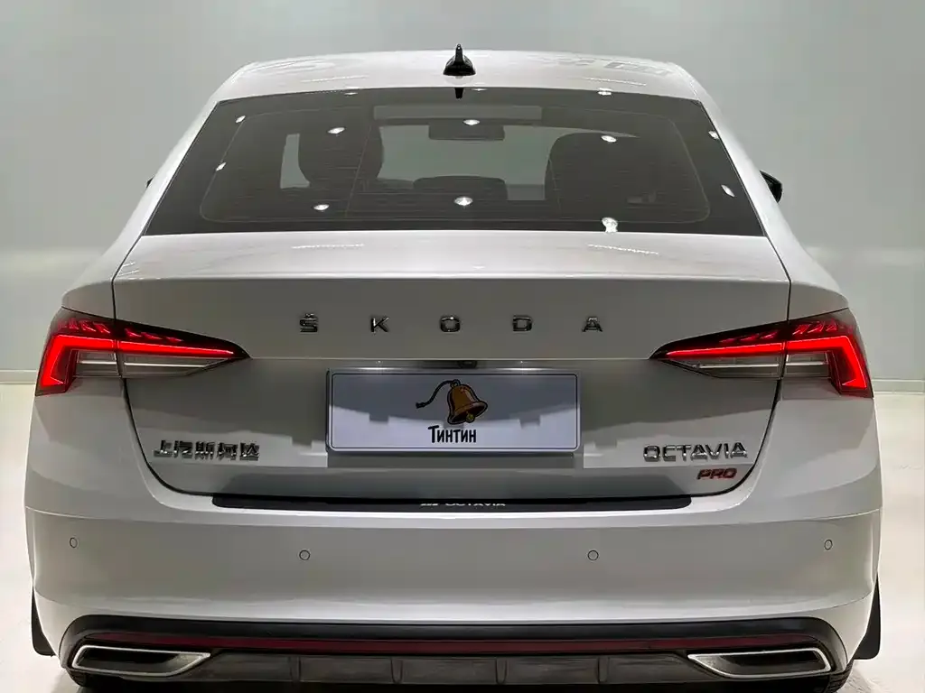 Skoda Octavia — фото 4