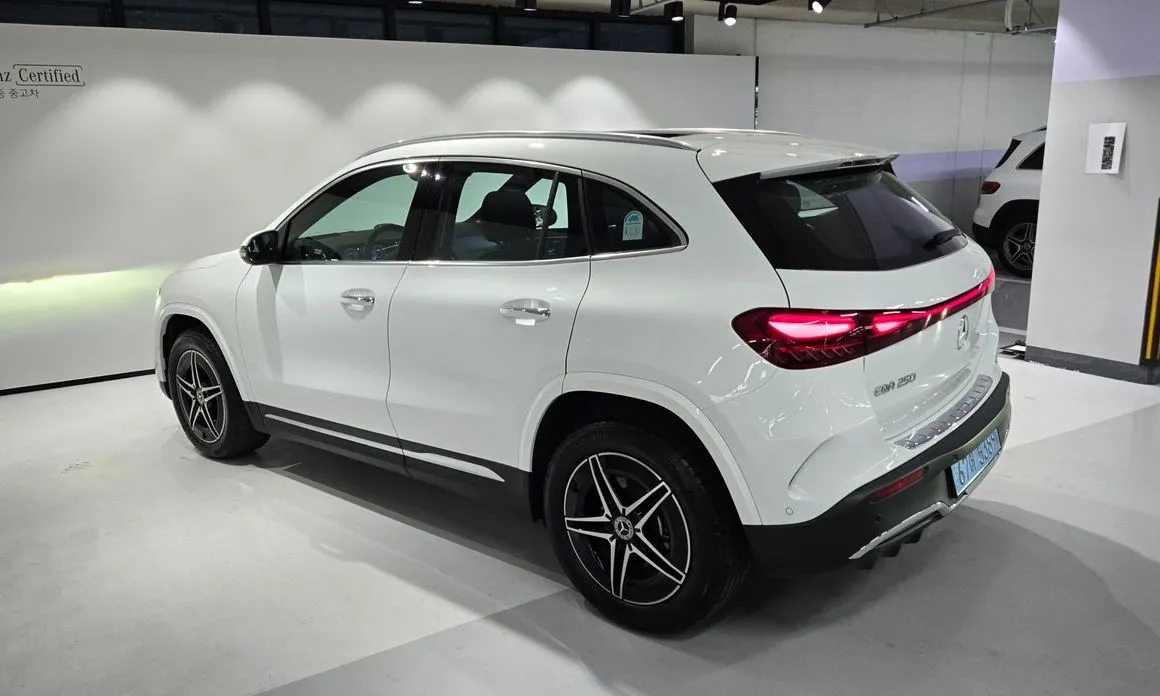 Mercedes-Benz EQA — фото 10