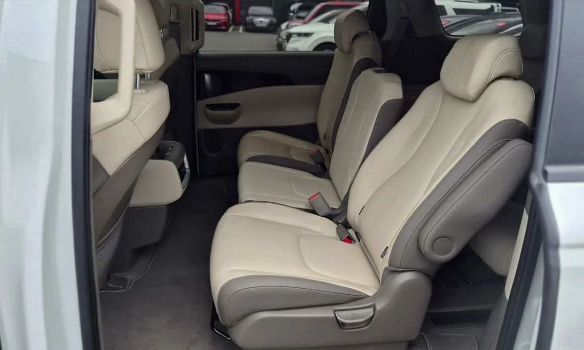 Kia Carnival — фото 2