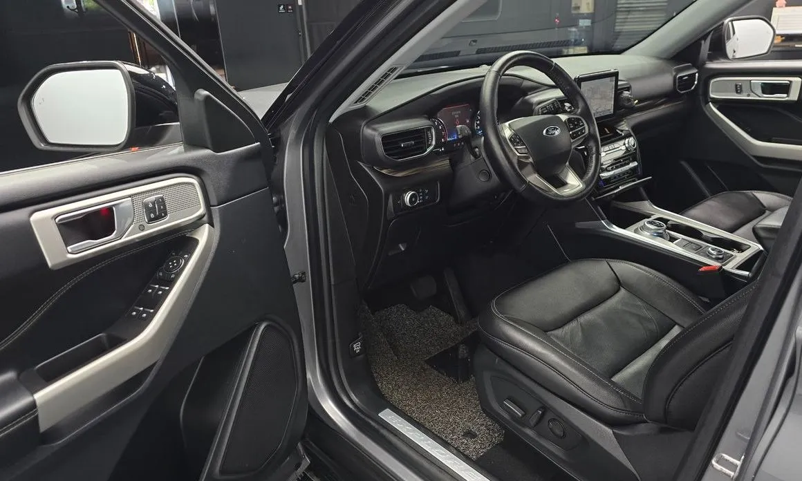 Ford Explorer 2021 из KR, фото 8