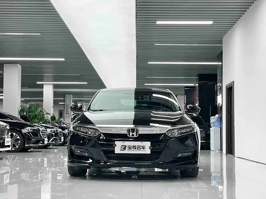 Honda Accord — фото 5