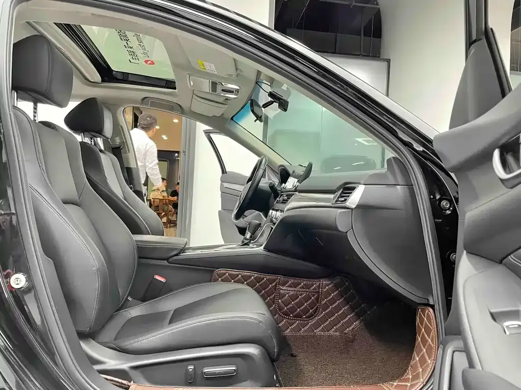 Honda Accord — фото 6