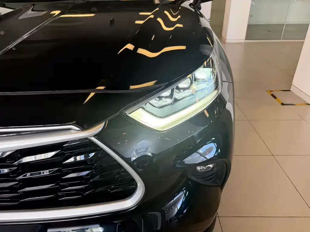 Toyota Highlander — фото 10