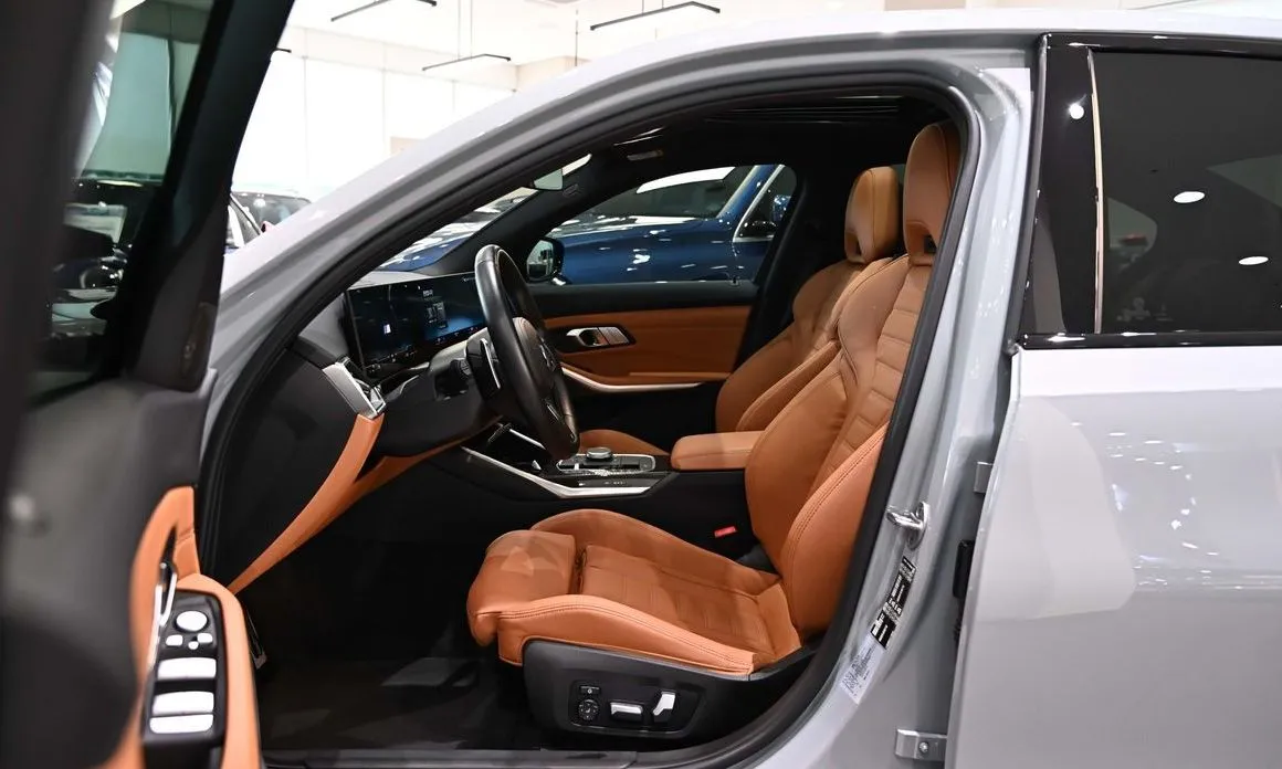 BMW 3-Series 2023 из KR, фото 4