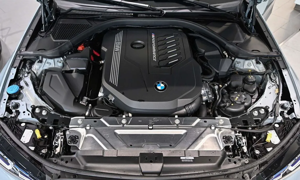BMW 3-Series 2023 из KR, фото 8