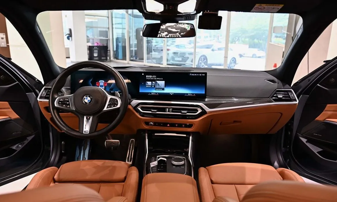 BMW 3-Series 2023 из KR, фото 6
