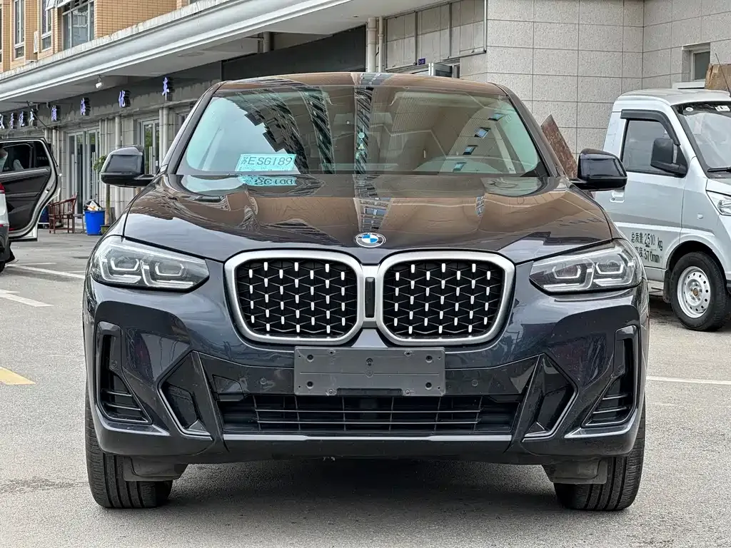 BMW X4 — фото 9