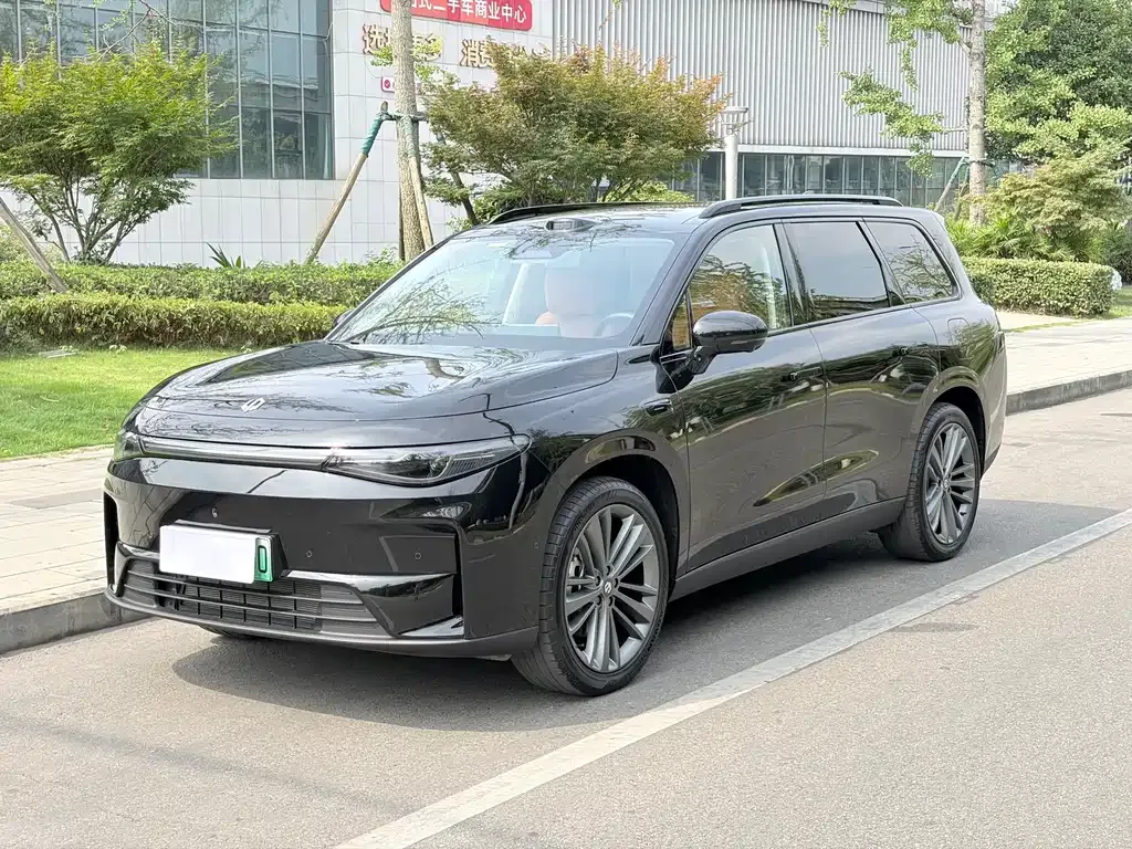 Leapmotor C16 — фото 1