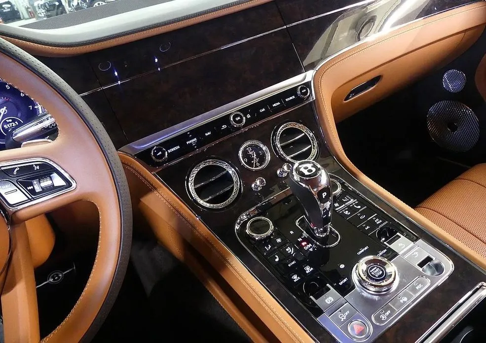 Bentley Continental — фото 8