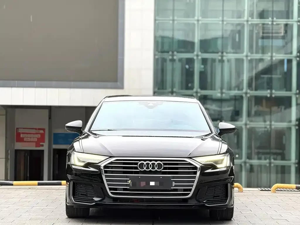 Audi A6L — фото 2