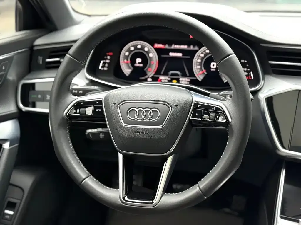 Audi A6L — фото 9