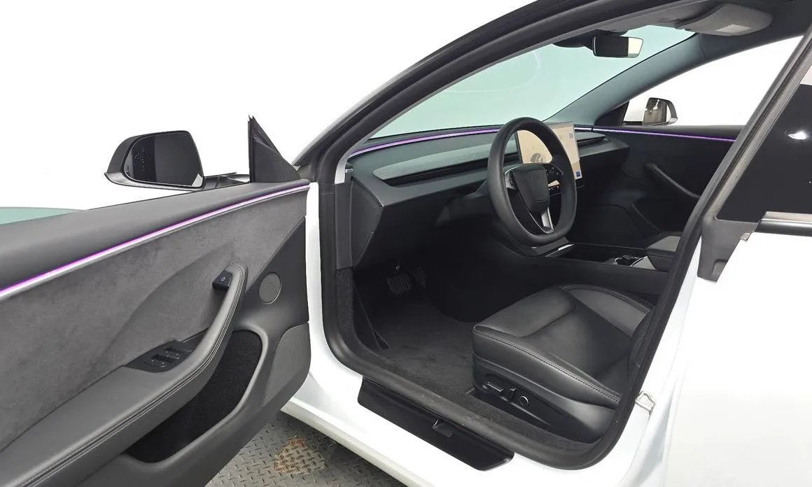 Tesla Model 3 — фото 4