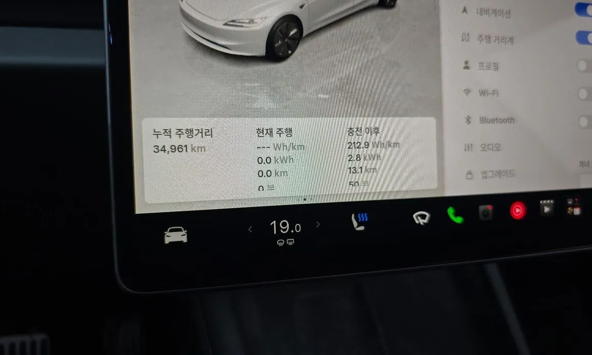 Tesla Model 3 — фото 3