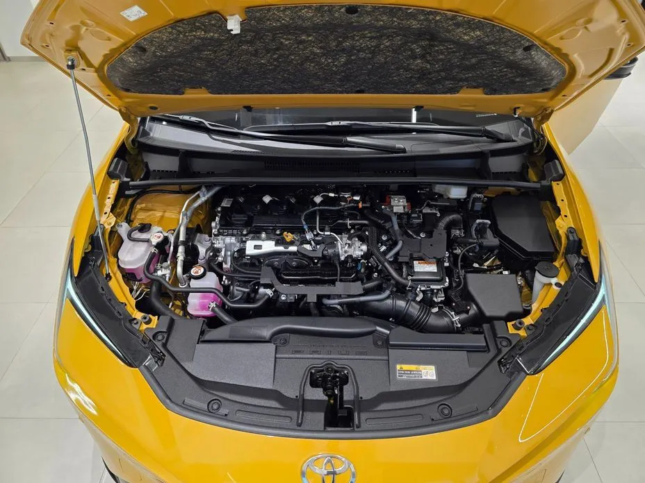 Toyota Prius — фото 9