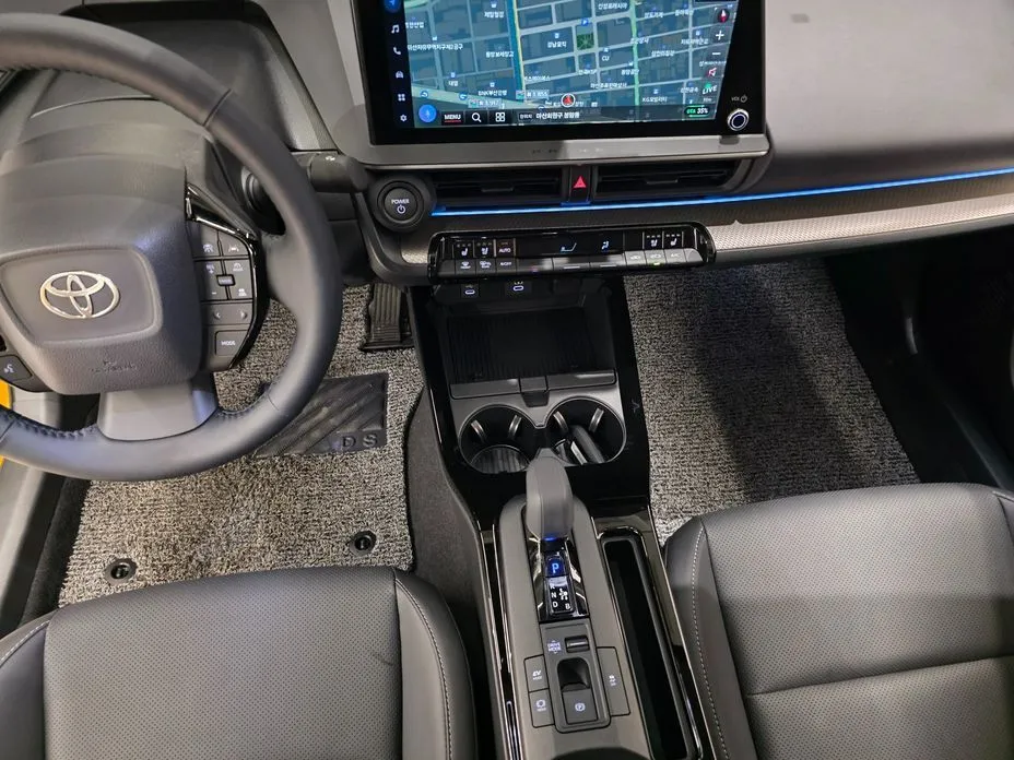 Toyota Prius — фото 10