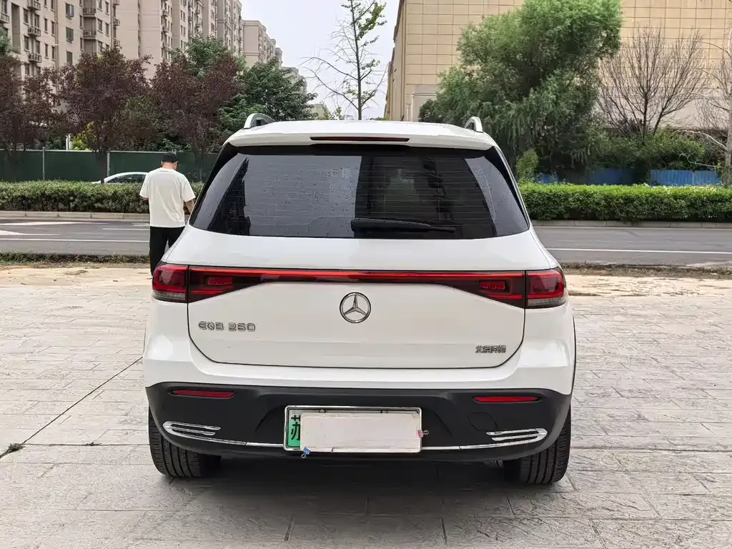 Mercedes-Benz EQB 2022 из CN, фото 9