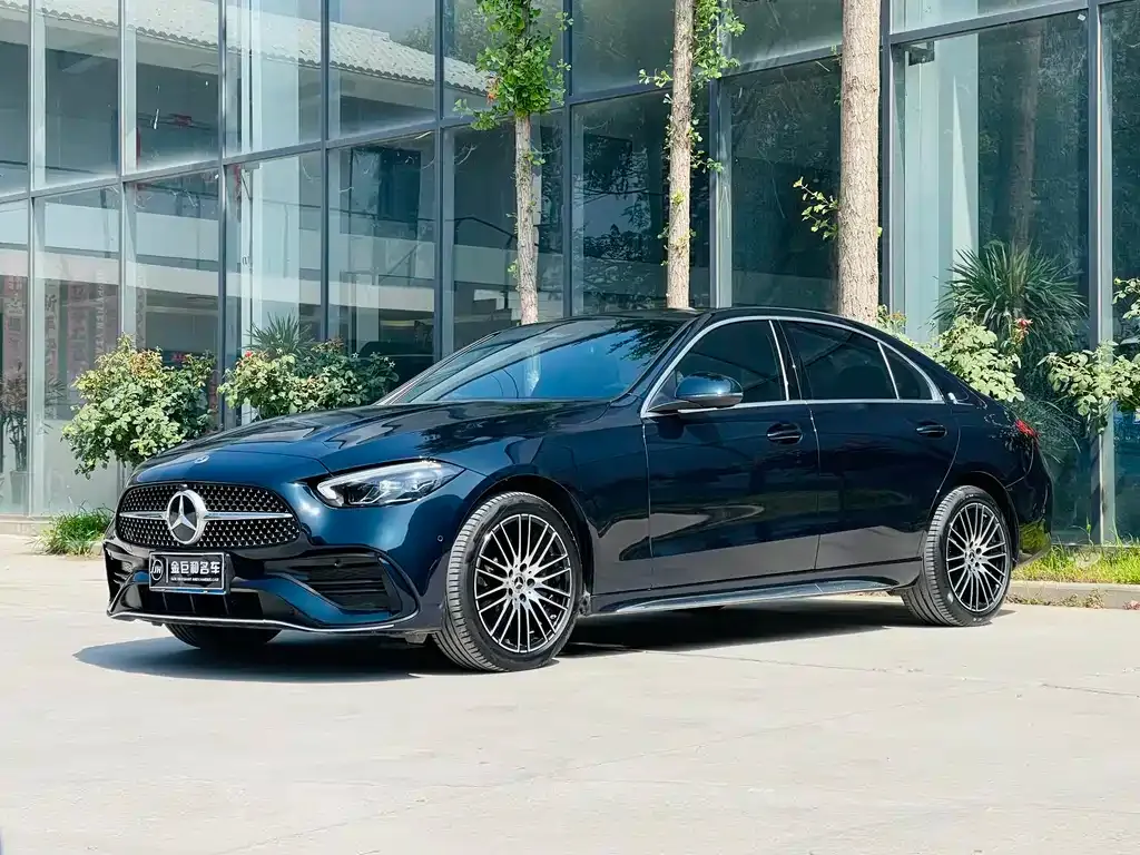 Mercedes-Benz C-Class — фото 1