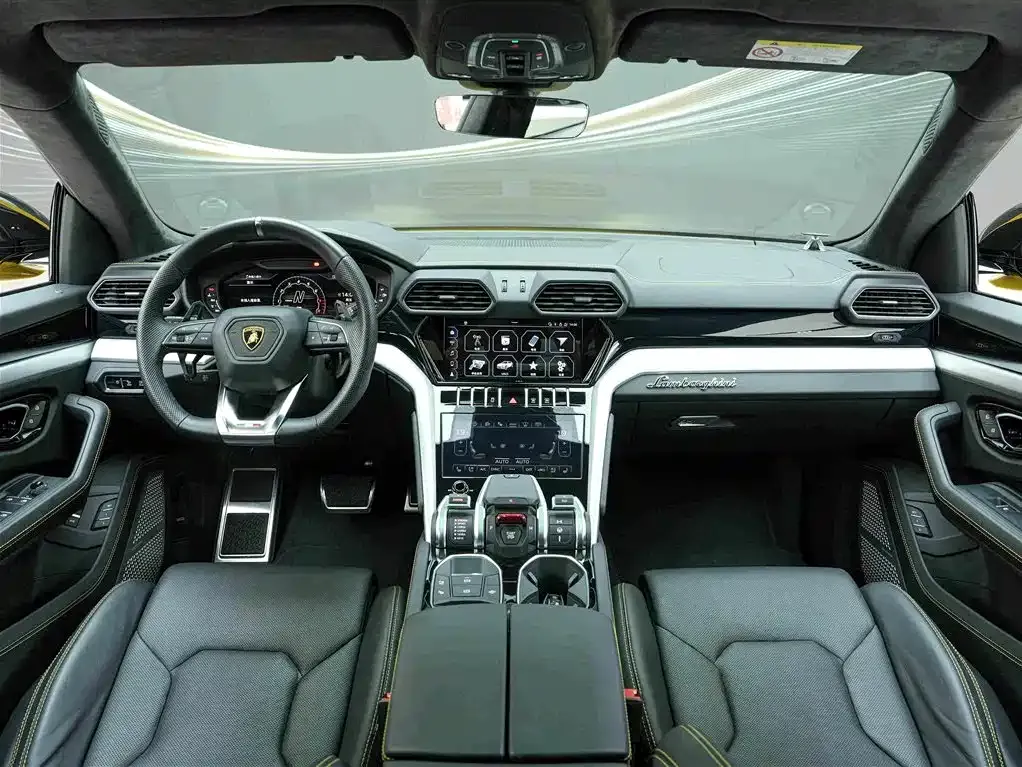 Lamborghini Urus — фото 8